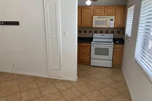 5616 Arthur St, Hollywood, FL 33021 - Photo 4
