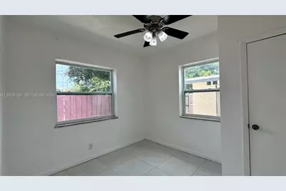 2220 Charleston St #2, Hollywood, FL 33020 - Photo 14