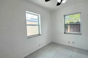 2220 Charleston St, Hollywood, FL 33020 - Photo 10