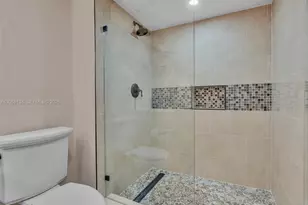 1201 S Ocean Dr, Hollywood, FL 33019 - Photo 44
