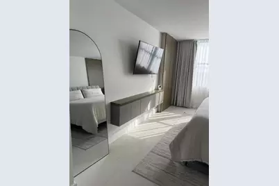 2333 Brickell Ave #2512, Miami, FL 33129 - Photo 8