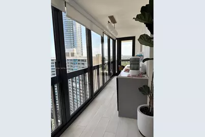 2333 Brickell Ave #2512, Miami, FL 33129 - Photo 20