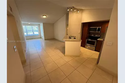 417 Vista Isles Dr #2324, Sunrise, FL 33325 - Photo 10