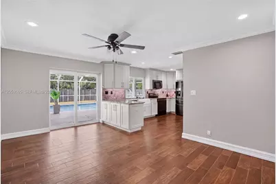 7400 NW 15th St, Plantation, FL 33313 - Photo 16