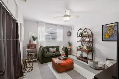 [Address not provided], Hallandale Beach, FL 33009 - Photo 14