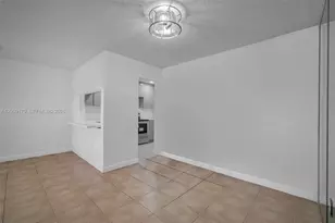 10015 NW 4th St, Pembroke Pines, FL 33024 - Photo 8