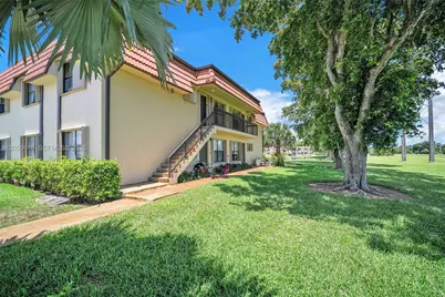 10015 NW 4th St #203, Pembroke Pines, FL 33024 - Photo 1