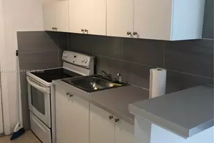 5647 Hayes St, Hollywood, FL 33021 - Photo 12