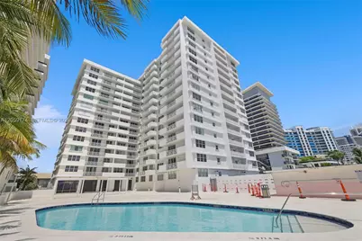 5825 Collins Ave #12H, Miami Beach, FL 33140 - Photo 2