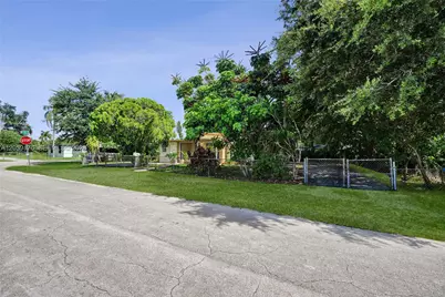 2145 NW 124th St, Miami, FL 33167 - Photo 38