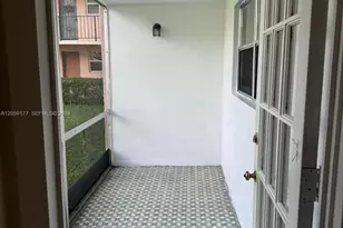 19001 NE 14th Ave, Miami, FL 33179 - Photo 12