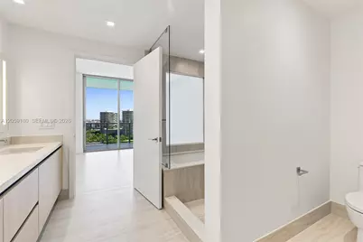 2411 Laguna Circle #1107, North Miami, FL 33181 - Photo 12