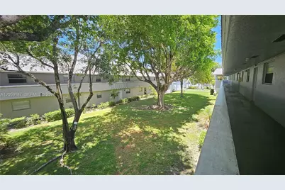 17255 SW 95th Ave #211, Palmetto Bay, FL 33157 - Photo 2