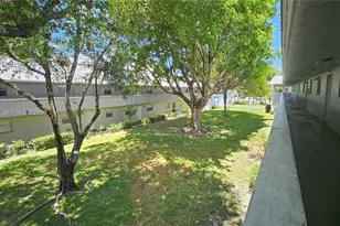 17255 SW 95th Ave, Palmetto Bay, FL 33157 - Photo 2