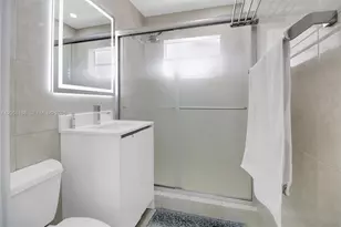 2700 NE 135th St, North Miami, FL 33181 - Photo 10