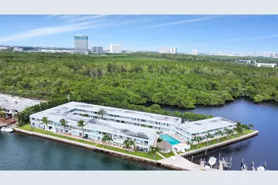 2700 NE 135th St #12, North Miami, FL 33181 - Photo 2