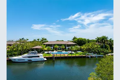 641 Leucadendra Dr, Coral Gables, FL 33156 - Photo 2