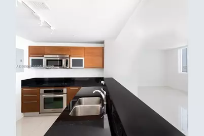 244 Biscayne Blvd #1202, Miami, FL 33132 - Photo 6