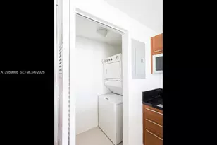 244 Biscayne Blvd, Miami, FL 33132 - Photo 10