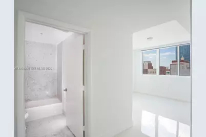 244 Biscayne Blvd #1202, Miami, FL 33132 - Photo 14