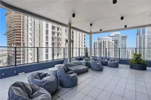 121 NE 5th St, Miami, FL 33132 - Photo 28