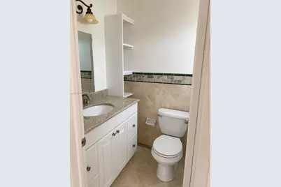 500 E Country Club Cir #7, Plantation, FL 4053 - Photo 8