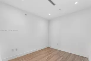 2411 Laguna Cir, North Miami, FL 33181 - Photo 22