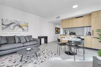 121 NE 5th St #1808, Miami, FL 33132 - Photo 2