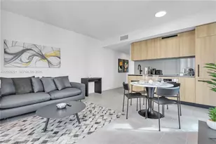 121 NE 5th St, Miami, FL 33132 - Photo 2