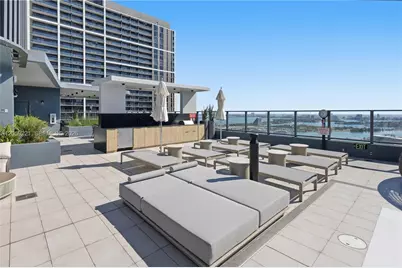 121 NE 5th St #1808, Miami, FL 33132 - Photo 28