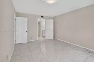 12800 SW 7th Ct, Pembroke Pines, FL 33027 - Photo 16