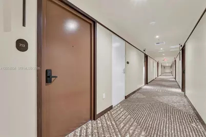 1611 SW 2nd Ave #713, Miami, FL 33129 - Photo 2