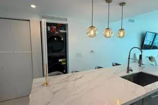 650 NE 32nd St, Miami, FL 33137 - Photo 2