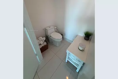 650 NE 32nd St #3405, Miami, FL 33137 - Photo 16
