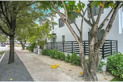 638 SW 21st Ave #4, Miami, FL 33135 - Photo 4