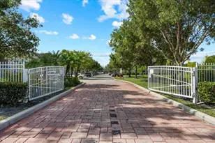 1169 Golden Lakes Blvd, West Palm Beach, FL 33411 - Photo 16