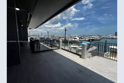 555 NE 15th St #20E, Miami, FL 33132 - Photo 20