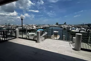 555 NE 15th St, Miami, FL 33132 - Photo 18