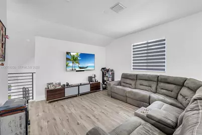 4983 W Madison Lakes Cir W, Davie, FL 33328 - Photo 14