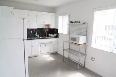 215 Antilla Ave #2, Coral Gables, FL 33134 - Photo 8