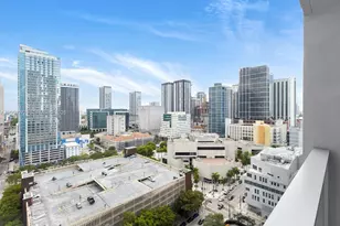 227 NE 2nd St, Miami, FL 33132 - Photo 8