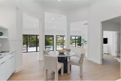 17892 Hampshire Ln, Boca Raton, FL 33498 - Photo 6