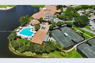 17892 Hampshire Ln, Boca Raton, FL 33498 - Photo 38
