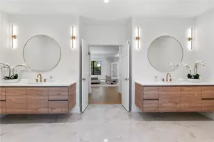 17892 Hampshire Ln, Boca Raton, FL 33498 - Photo 4