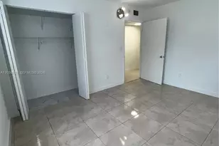 8625 NW 8th St, Miami, FL 33126 - Photo 12