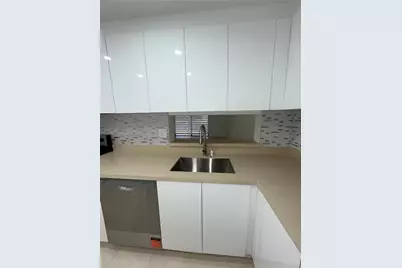 8625 NW 8th St #213, Miami, FL 33126 - Photo 4