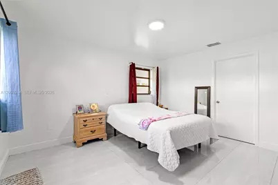 364 NW 17th Ct, Homestead, FL 33030 - Photo 12