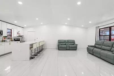 364 NW 17th Ct, Homestead, FL 33030 - Photo 6