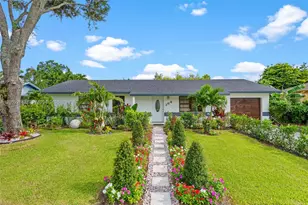 364 NW 17th Ct, Homestead, FL 33030 - Photo 1