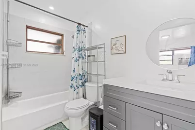 364 NW 17th Ct, Homestead, FL 33030 - Photo 14